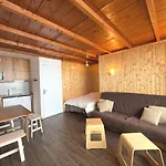 Appartement 6 Places, Superbe Vue Face A La Montagne, 50M Des Pistes